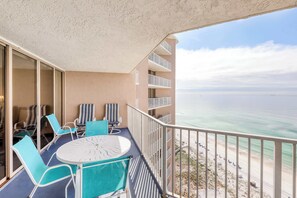Property grounds - Gulf-front condo with view, 3 resort pools, tennis & 1,500 ft of resort beachfront (Panama City Beach)