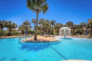 Pool - Beautiful, waterfront condo w/ two shared pools, gym, & easy beach access (Destin)
