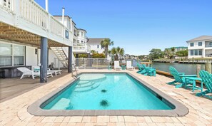 Pool - Canal-front home with pool, 40' boat slip, gated beach access - 1 block to sand (Destin)