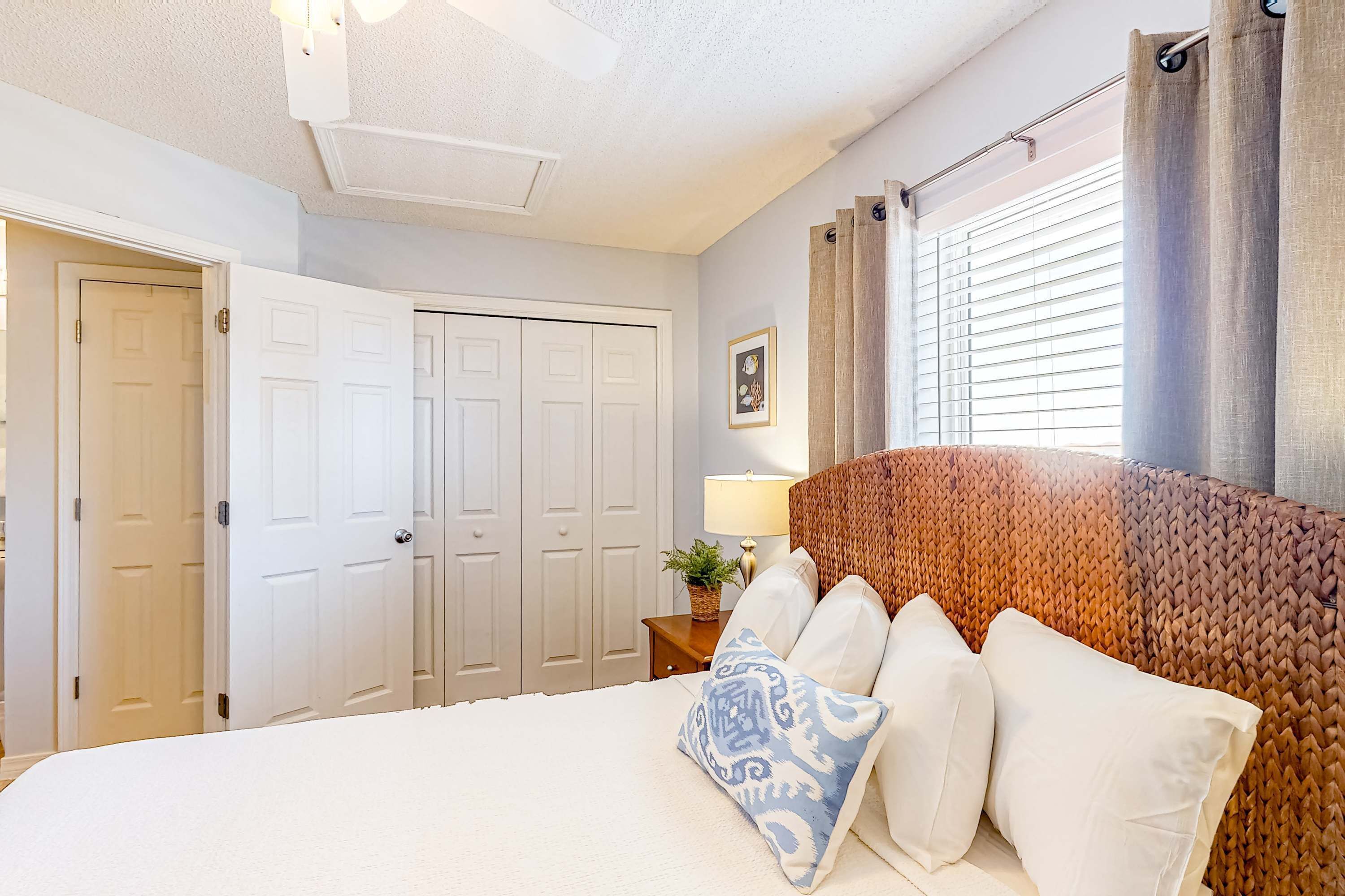 1 bedroom, iron/ironing board, Internet, bed sheets