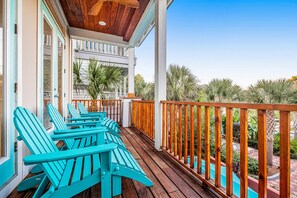 Property grounds - Relaxing Coastal Home Steps from Lagoon Pool (Inlet Beach)