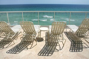Property grounds - Modern, Gulf-front condo with pool, hot tub & high-speed WiFi (Panama City Beach)