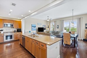 Interior - Spacious Redfish Village Condo with Private Beach Access - Shared Pool,Hot Tub (Santa Rosa Beach)