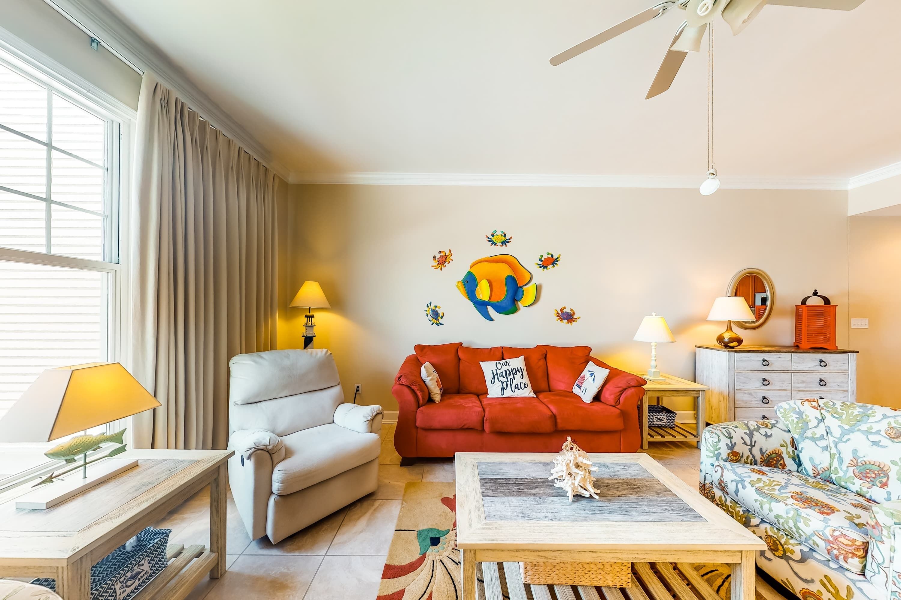 Televisión y oficina 