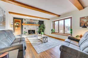 Casa (Multiple Bedrooms) | Parte interna