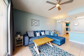 TV, DVD player, offices - Stunning condo with Gulf view, balcony, hot tub, & pool (Panama City Beach)