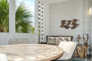 Dining - 2nd-floor condo near beach with outdoor pool, tennis, balcony, washer&dryer, AC (Santa Rosa Beach)