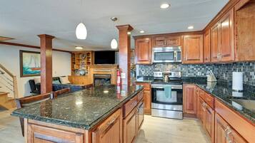 Rumah (4 Bedrooms) | Interior