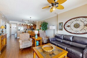 TV, offices - High-rise condo with pool, hot tub, central AC, & free WiFi (Panama City Beach)
