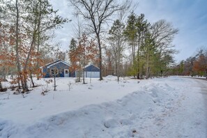 Interior - Fish, Swim, Play: 'voyagers' Family Cabin w/ Yard (Danbury)