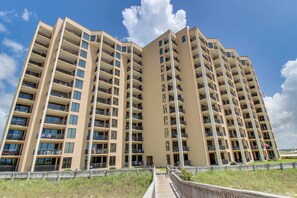 Exterior - Beachfront Condo with Gulf-View, Balcony, with Shared Pool, & Gym (Navarre Beach)