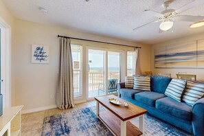 TV, offices - Bright condo with shared pool, beach access & central location (Navarre Beach)