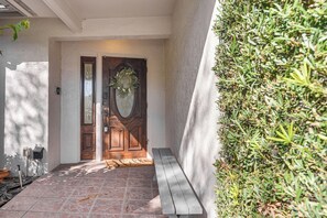 House (3 Bedrooms) | Interior - Poolside Oasis! Family Escape in Safety Harbor (Safety Harbor)