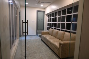 Unclassified image, 3 of 36, button