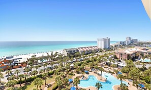 Pool - Sterling Shores 1007 Deluxe condo w/ gulf view, private balcony - shared fitness room and BBQ area (Destin)