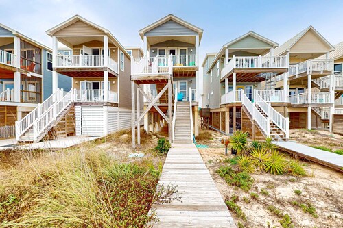 Newly renovated gulf front home - Dog friendly, multiple decks, boardwalk 2 beach