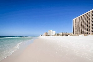 On the beach - Beachfront Escape with Gulf Views, Pool & Hot Tub (Destin)