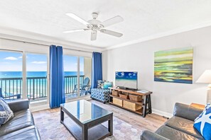 TV, offices - Beachview Condo with full kitchen, shared pool and beach access (Panama City Beach)