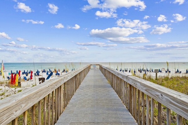 On the beach - Jetty East 117B (Destin)