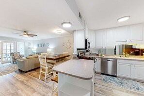Fridge, microwave, oven, stovetop - Ground-floor condo with private patio, on-site pool & tennis - walk to beach (Destin)