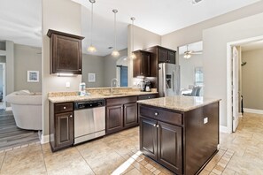 Interior - Single-level home with pool, enclosed yard, screened lanai, grill & home office (Navarre)