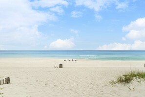Beach nearby - Three-story condo in beachfront complex with patios, balconies, pool & hot tub (Panama City Beach)