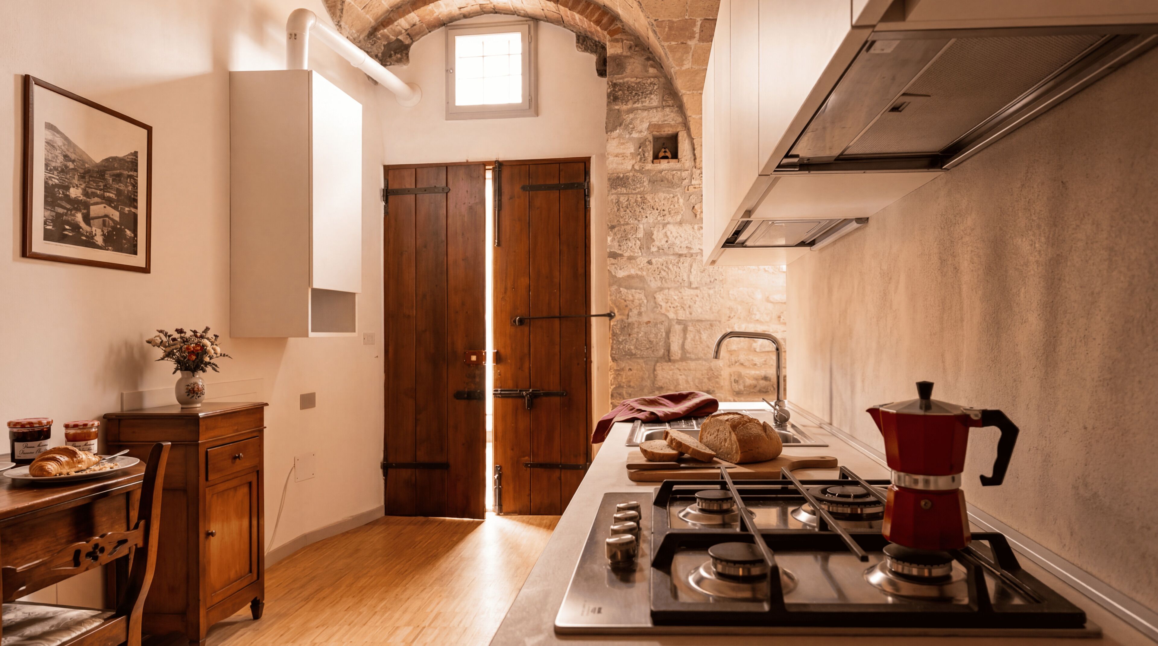 Fridge, oven, dishwasher, coffee/tea maker