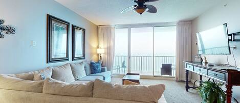 Una televisión, una oficina