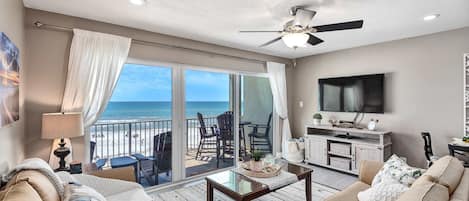 Televisión, reproductor de DVD y oficina