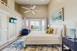 4 bedrooms, iron/ironing board, WiFi, bed sheets - Oceanfront Townhouse w/ Ocean Views, High-Speed WiFi, Washer/Dryer, & Central AC (Panama City Beach)