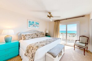 2 bedrooms, WiFi, bed sheets - 3rd-floor beachfront condo with Gulf views, outdoor pool, balconies, W/D, & AC (Panama City Beach)