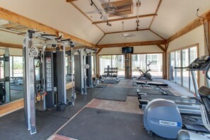 Fitness facility - Cozy coastal condo with shared pool, central AC & free WiFi (Santa Rosa Beach)