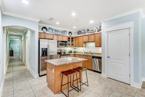 Fridge, microwave, oven, stovetop - Coastal chic condo steps from the sand w/ shared pool & central location (Santa Rosa Beach)