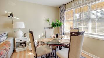 Hus (3 Bedrooms) | Innvendig