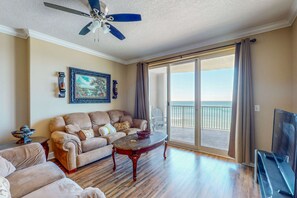 TV, DVD player, offices - Waterfront condo in a resort setting w/ shared pools, hot tub, & beach access (Panama City Beach)