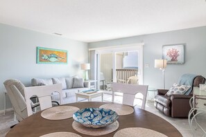 Smart TV - Queens Court 4305, Oceanview Condo in Emerald Isle, NC! (Emerald Isle)