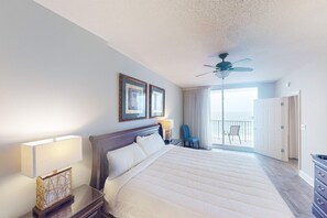 3 bedrooms, iron/ironing board, WiFi, bed sheets - Gulf-front condo with 4 pools, movie theatre, game room, 3 hot tubs, tennis, W/D (Panama City Beach)