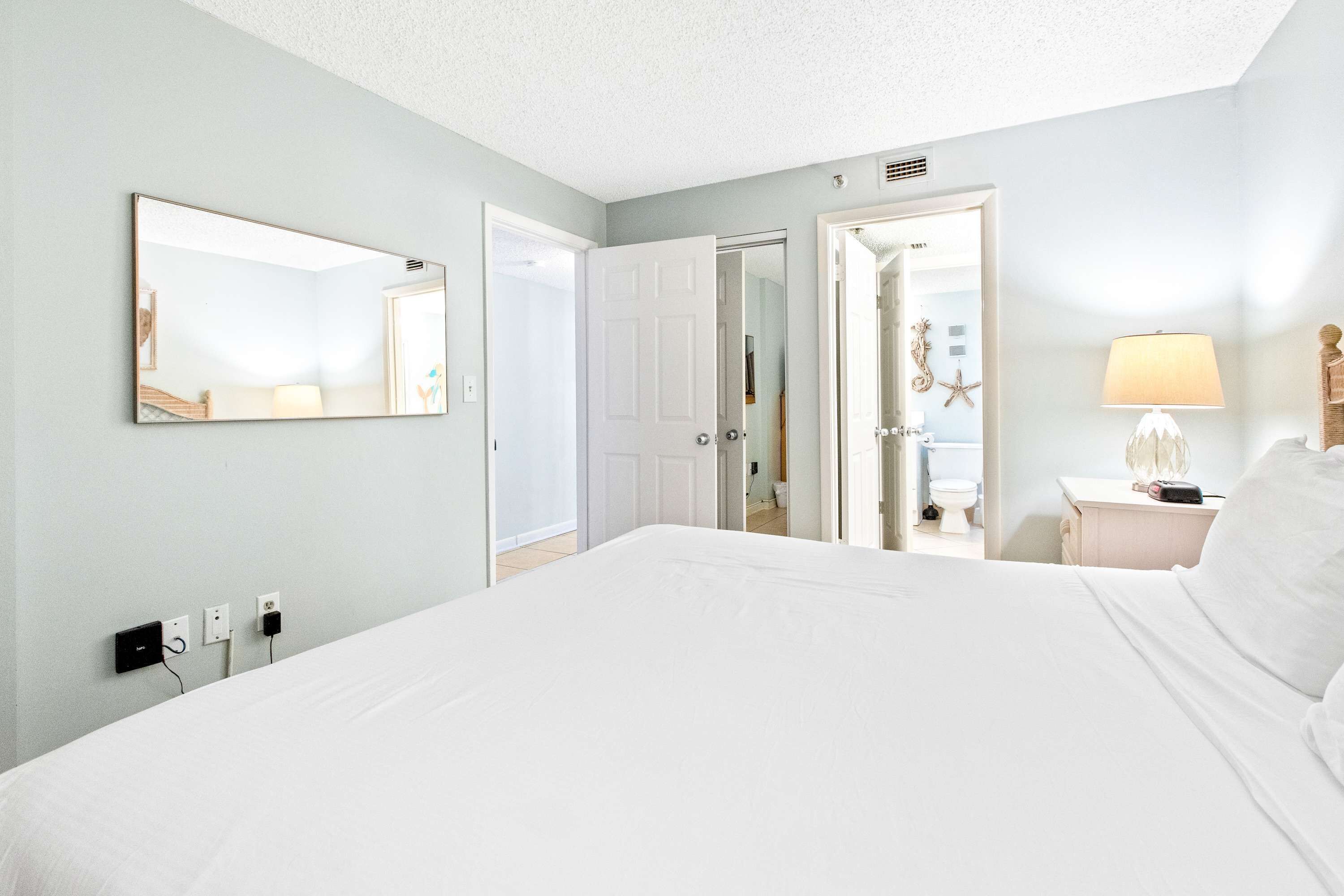 Internet, bed sheets