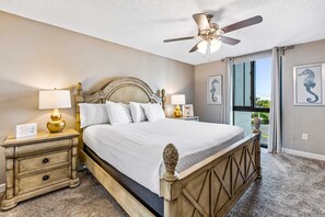 3 bedrooms, iron/ironing board, WiFi, bed sheets - Fourth-floor condo with Gulf views, outdoor pool, & tennis court (Destin)