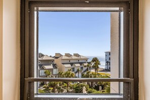 Interior - Fourth-floor condo with Gulf views, outdoor pool, & tennis court (Destin)