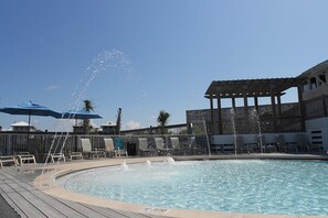 Pool - 3-Bedroom Home Located in Destin Pointe, Near shops and dining (Destin)