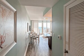 Interior - Coastal condo w/ stunning gulf views, shared pools & hot tub, easy beach access (Panama City Beach)