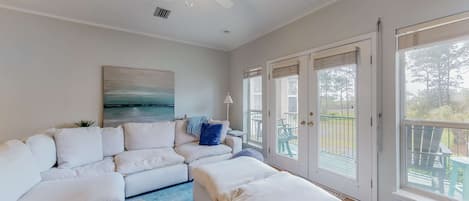 電視、DVD 播放機、 辦公室