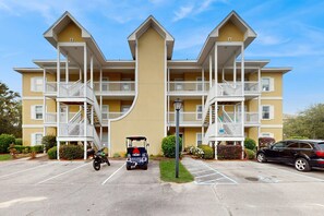 Exterior - Pool-view condo with private balcony, washer and dryer, Wifi, 2 bikes included (Santa Rosa Beach)