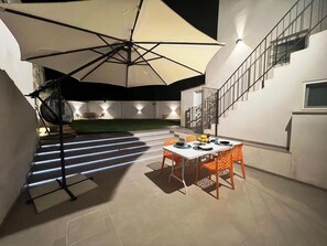 Outdoor dining - Al Vecchio Cinema Historic Home with Garden and Pool near Otranto and Torre dell'Orso (Martano)