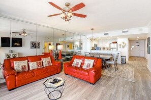 TV, DVD player, offices - Sterling Shores 918 (Destin)