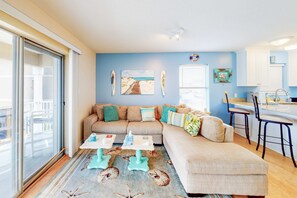 TV, offices - Water-view haven with sound-view balcony, shared pool, WiFi, and AC (Navarre Beach)