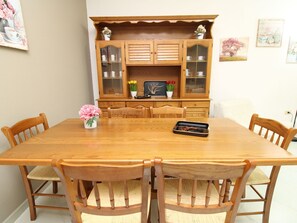 Dining - Janna e Mare by Interhome (Porto San Paolo)