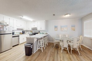 Fridge, microwave, oven, stovetop - Dog-friendly duplex 2 blocks from beach with private yard, AC, & W&D (Panama City Beach)