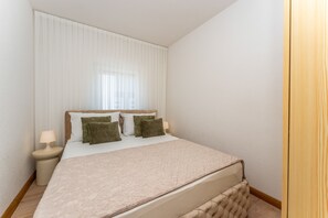 1 bedroom, iron/ironing board, free WiFi, bed sheets - Apartment Lavaran 4 (Vir)